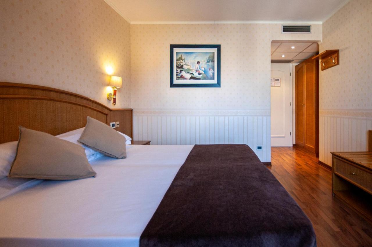 Hotel Metropole Градо Екстер'єр фото